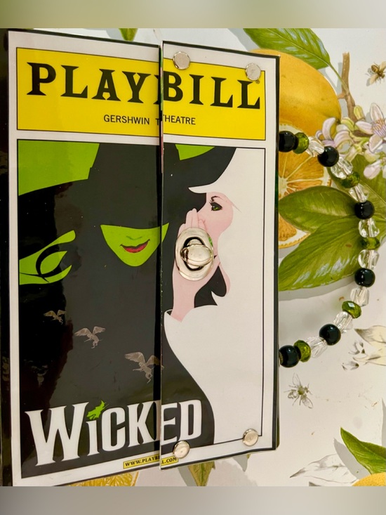 Handbags - Artistic WICKED THE MUSICAL Playbill Purse Lovely Condition!